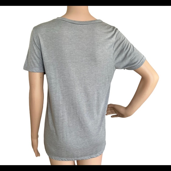 Johnny Cash Gray Short Sleeve Guitar Graphic T Shirt - Picture 2 of 3